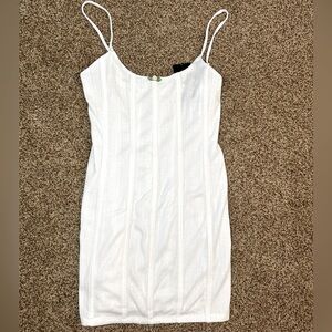 NWT White Fox Boutique Rose Bud Mini Dress || White, Size: Medium